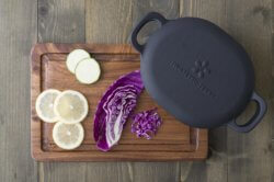 ダクタイル ダッチオーブン : IWATETSU TEKKI 岩鉄鉄器 驚くほど軽い